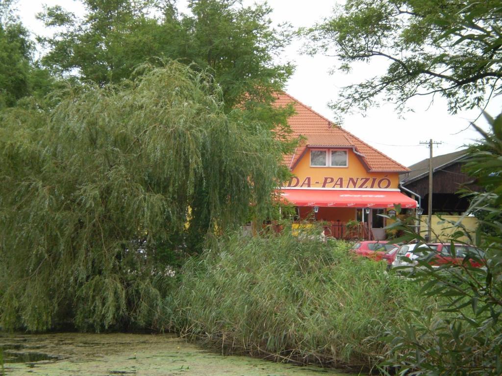 Bed and Breakfast Zatonyi Csarda Panzio à Dunasziget Extérieur photo